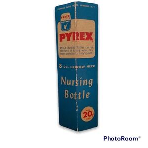PYREX 8 OZ. Narrow Neck Glass NURSING BOTTLE Made in USA with Sleeve Vintage